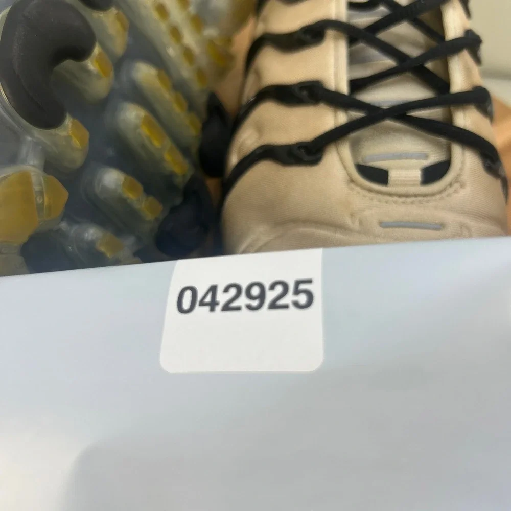 Nike Air VaporMax Plus Mens Shoes Hemp Black White DX3720-200 Size 11